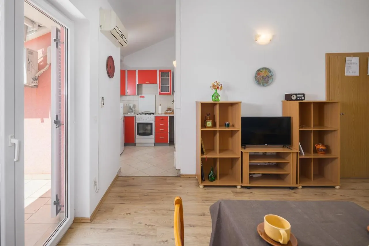 Apartment Ferienwohnung Sea Star with Stunning Sea View Poreč